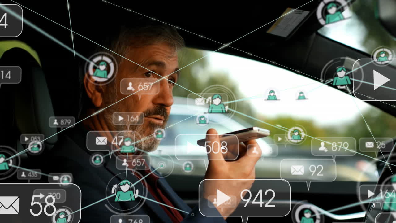 Animazione di una rete di connessioni con icone di persone su un uomo d'affari caucasico che utilizza uno smartphone