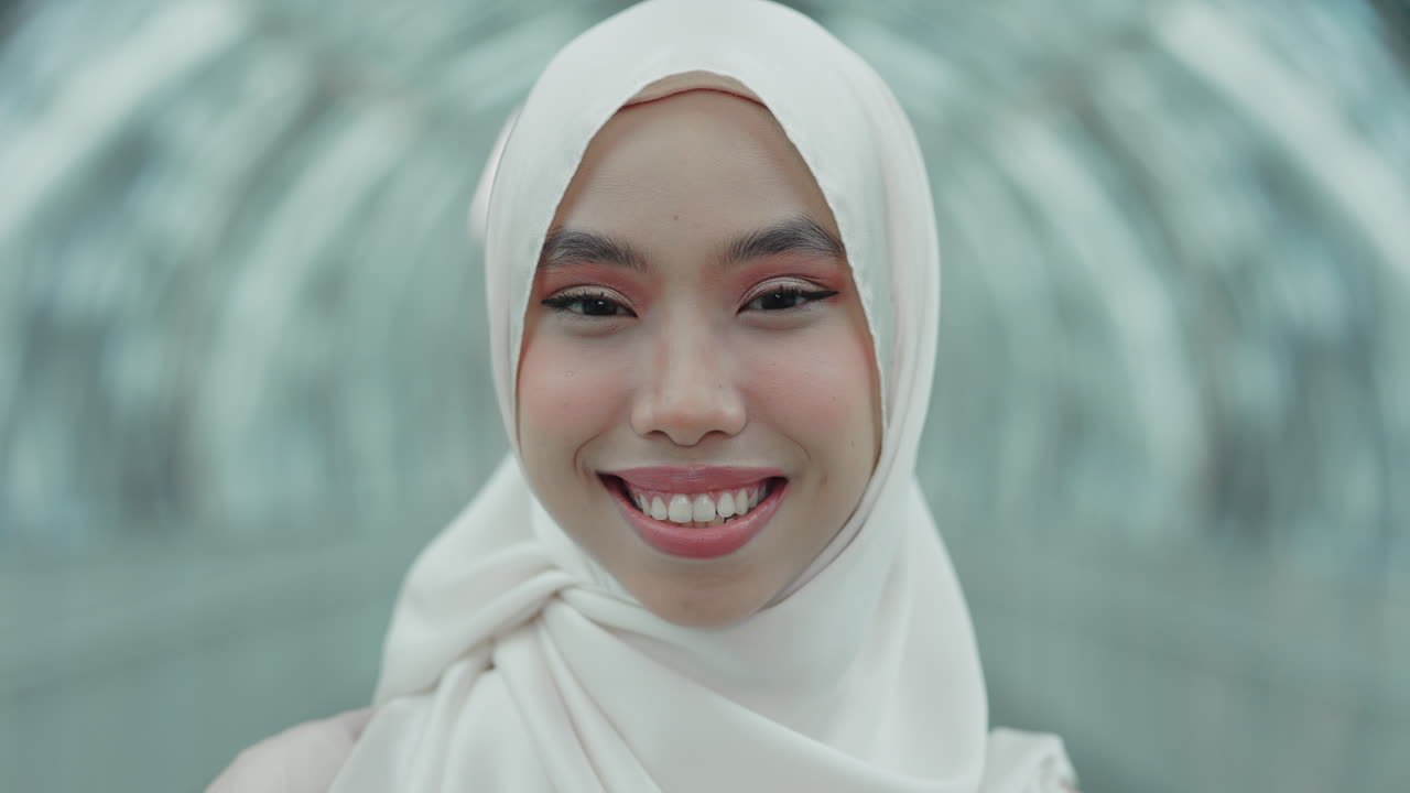 히자브 를 입은 여자 의 초상화