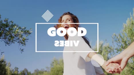 animación de buenas vibraciones texto sobre mujer feliz al aire libre