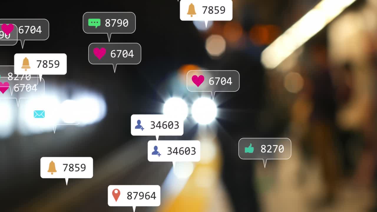 지하철 역 에 도착 하는 흐릿 한 열차 위 에 있는 알림 라벨 의 애니메이션