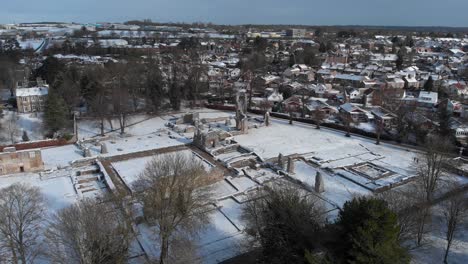 Aerial---Thetford-Priory,-English-Heritage,-Thetford,-England,-wide-circle-shot