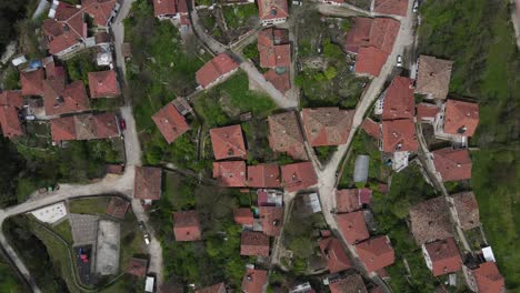 vista desde arriba de las casas históricas de safranbolu, ciudad islámica, türkiye