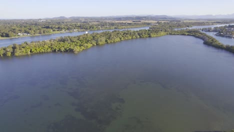 Small-Islands-on-Chinderah-Bay-on-the-Tweed-River,-New-South-Wales,-Australia