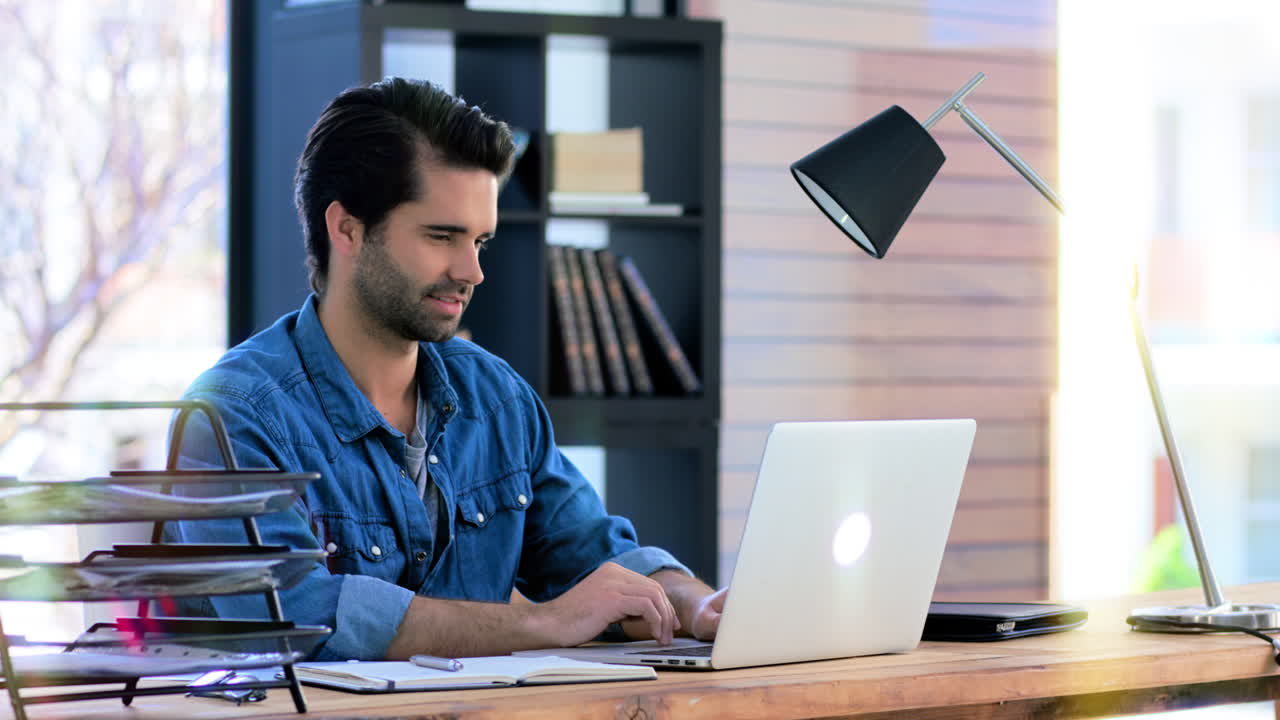 siempre hace el trabajo.