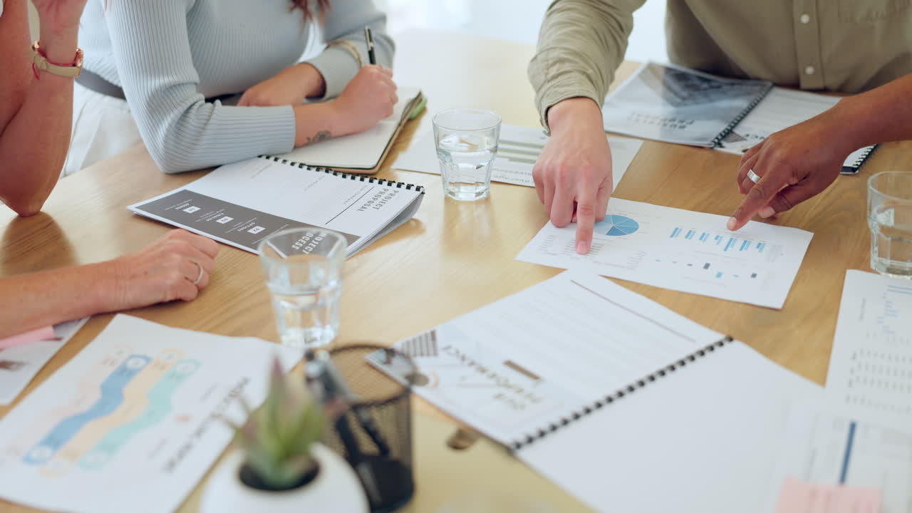 마케팅, 데이터 및 비즈니스 사람 회의