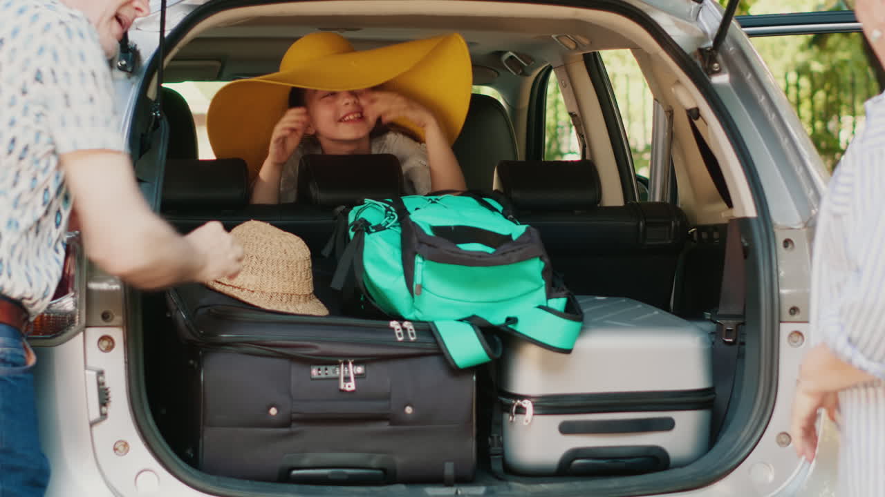 Family Packing Car for Vacation