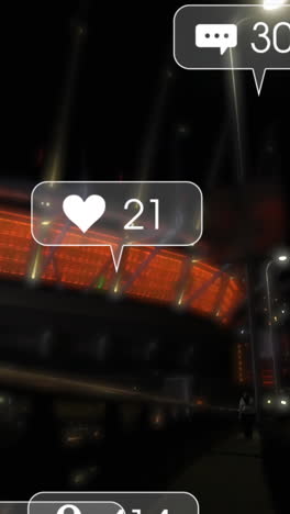 animación de iconos y números de redes sociales sobre el tráfico vial y la ciudad por la noche