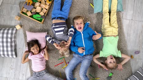 children going crazy on the floor