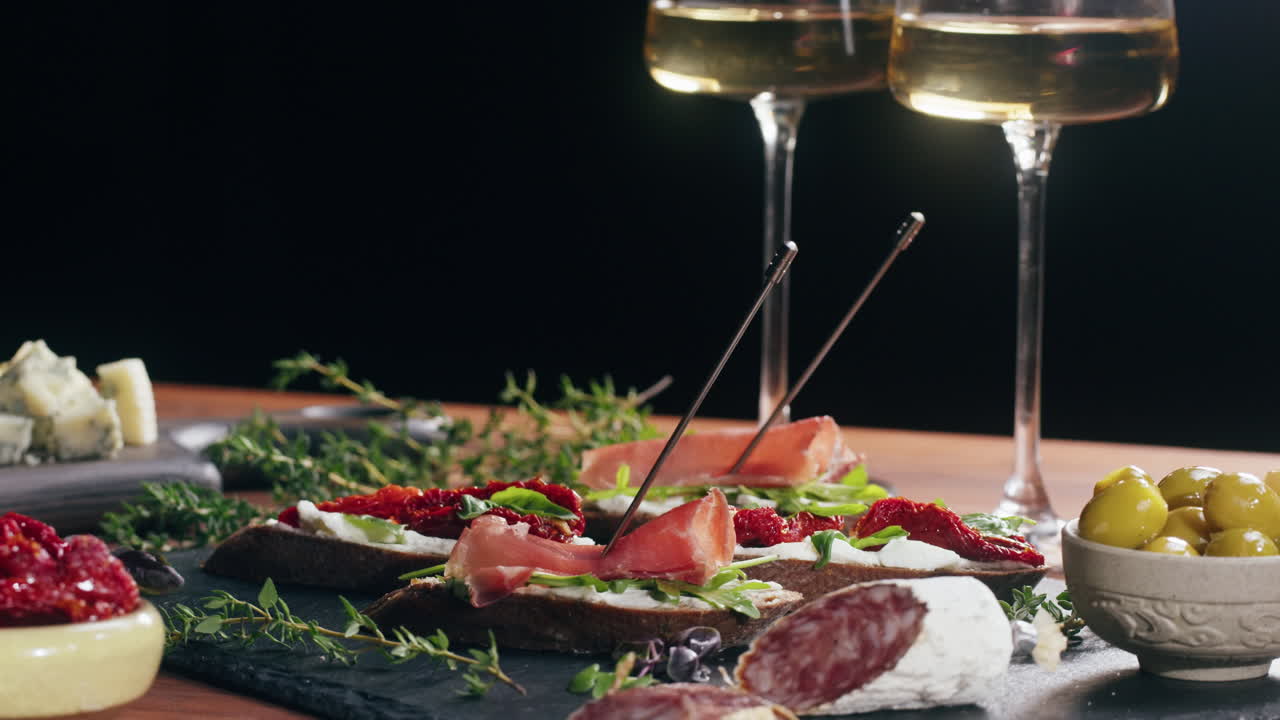 Delicious Appetizers with Wine