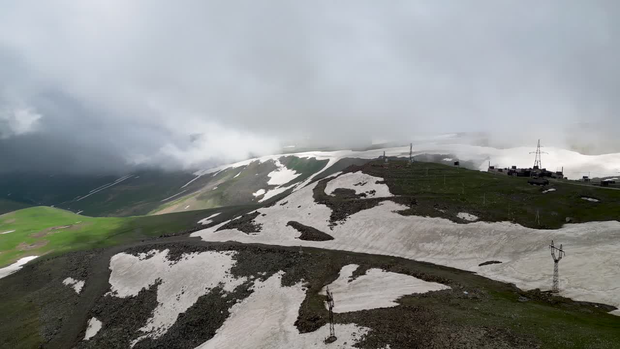 vídeo de drones de alta resolución de 4k del hermoso monte aragats, armenia