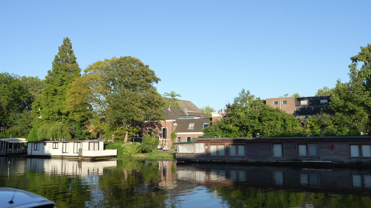 네덜란드 가우다 의 카텐싱 ⁇  에 있는 하우스 보트