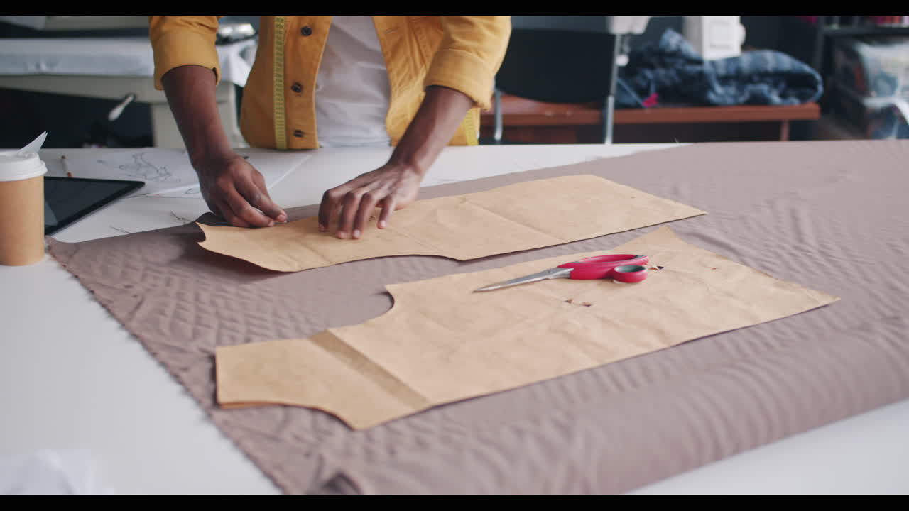 diseñador de moda en el trabajo