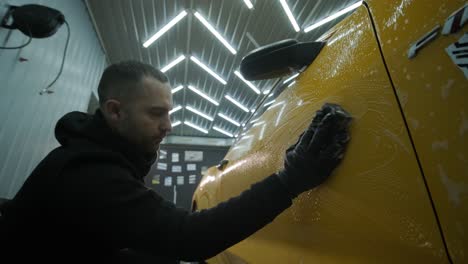 professional car detailing – washing, ceramic coating, and interior cleaning