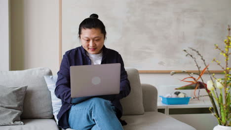 Man-working-with-pets