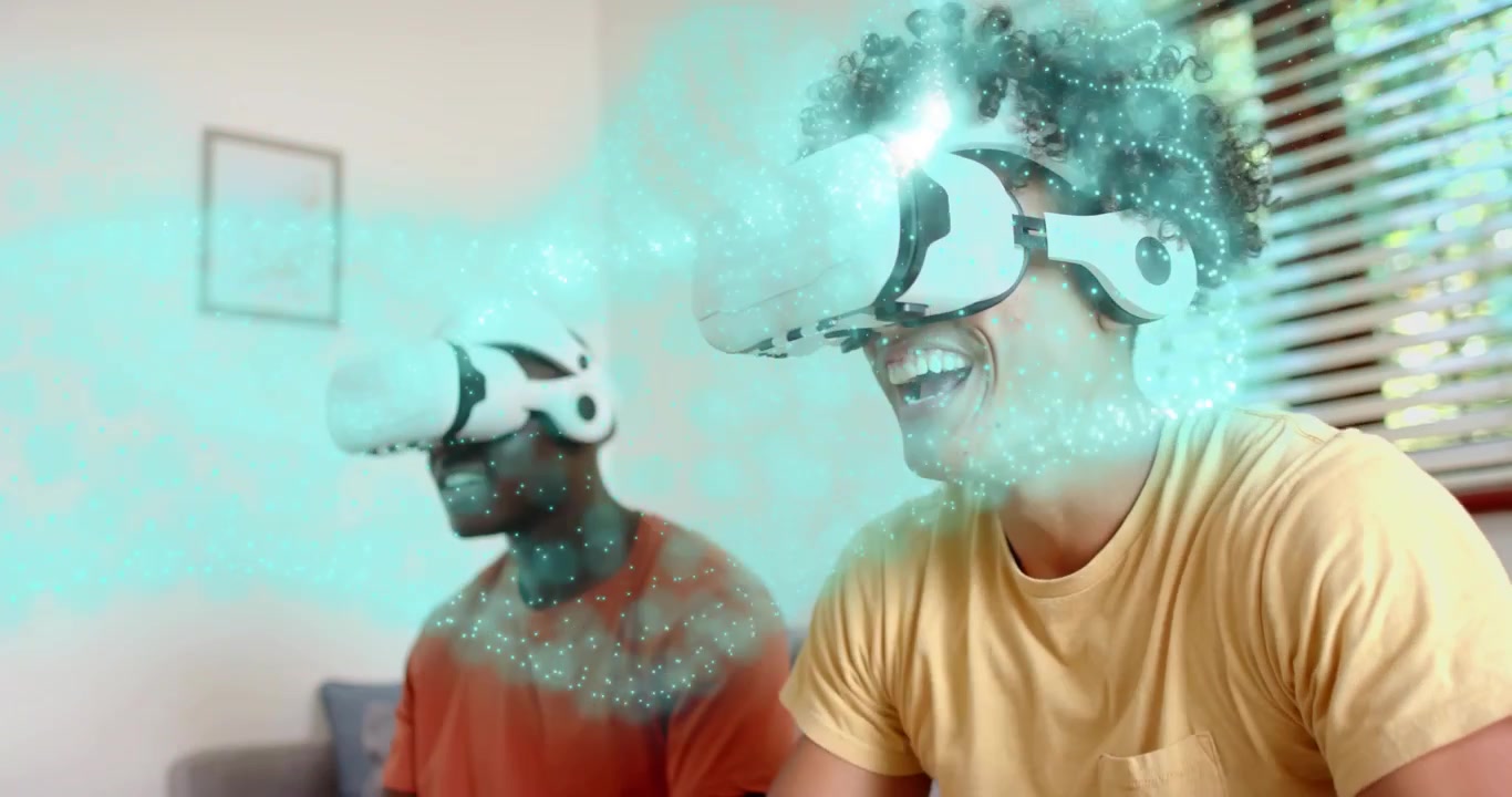 Des amis soulevant des casques VR sur un canapé pour jouer, activant des particules turquoise lumineuses tourbillonnantes