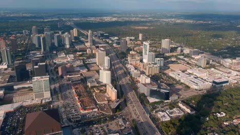 Vista-De-Drones-Del-área-Del-Centro-Comercial-Galleria-En-Houston,-Texas