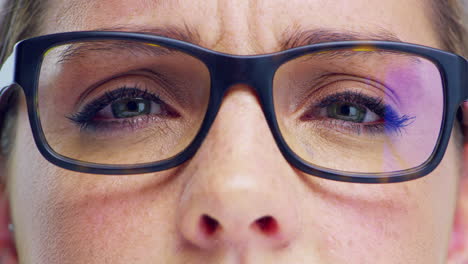 ¿sus gafas satisfacen sus necesidades de salud ocular?