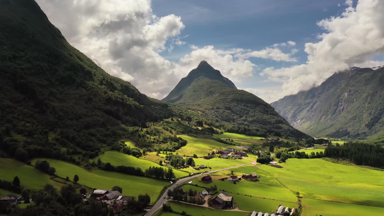 공중 영상 아름다운 노르웨이의 자연.
