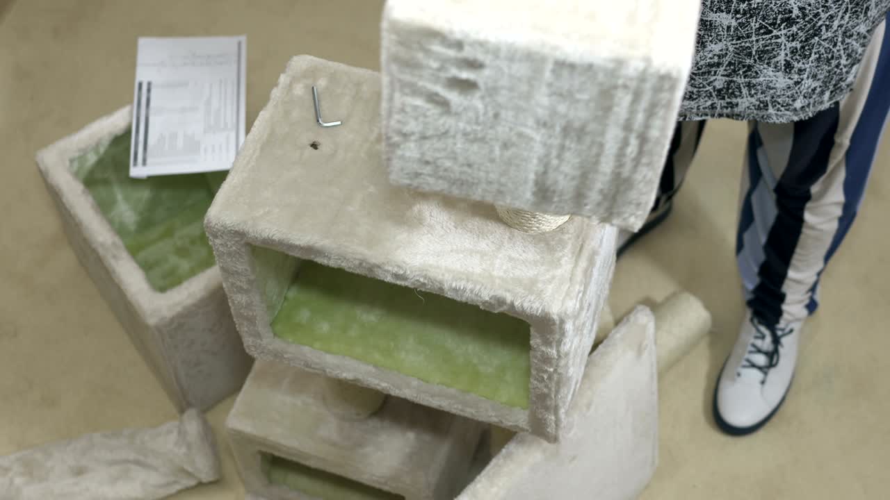 고양이 나무 집 콘도 어블리