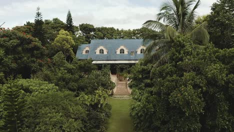 summer vacation house in tagaytay, philippines