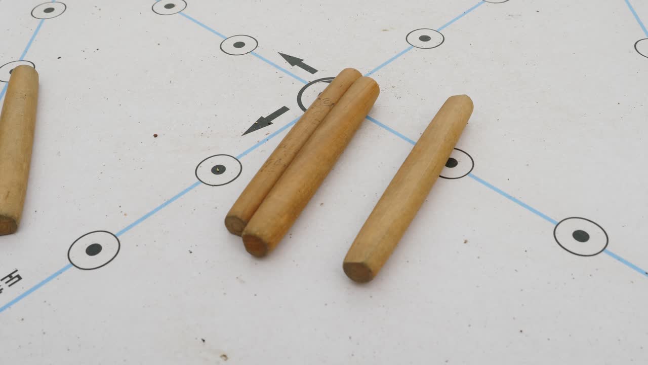 juego de mesa tradicional coreano llamado yut nori también conocido como yunnori para el año nuevo - juego familiar asiático