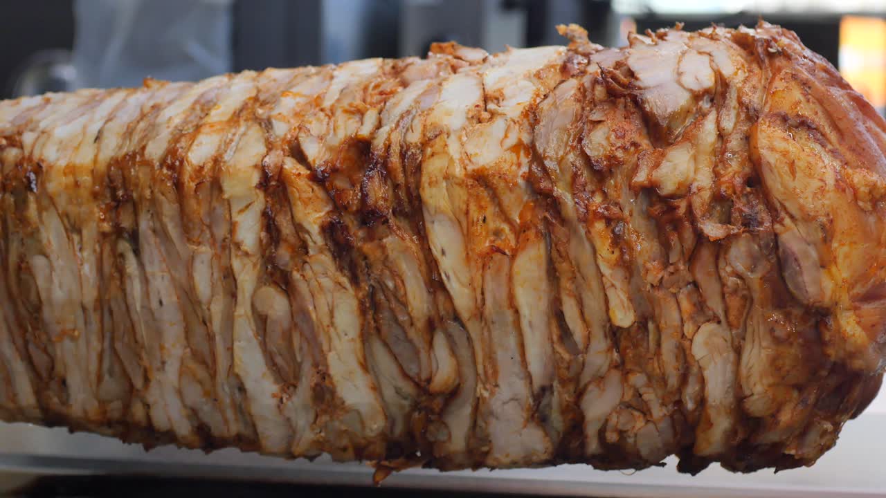 preparación de shawarma de pollo