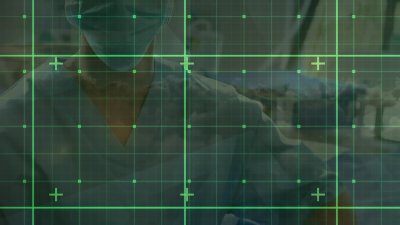 animación de procesamiento de datos sobre una doctora caucásica con máscara facial y cielo con nubes