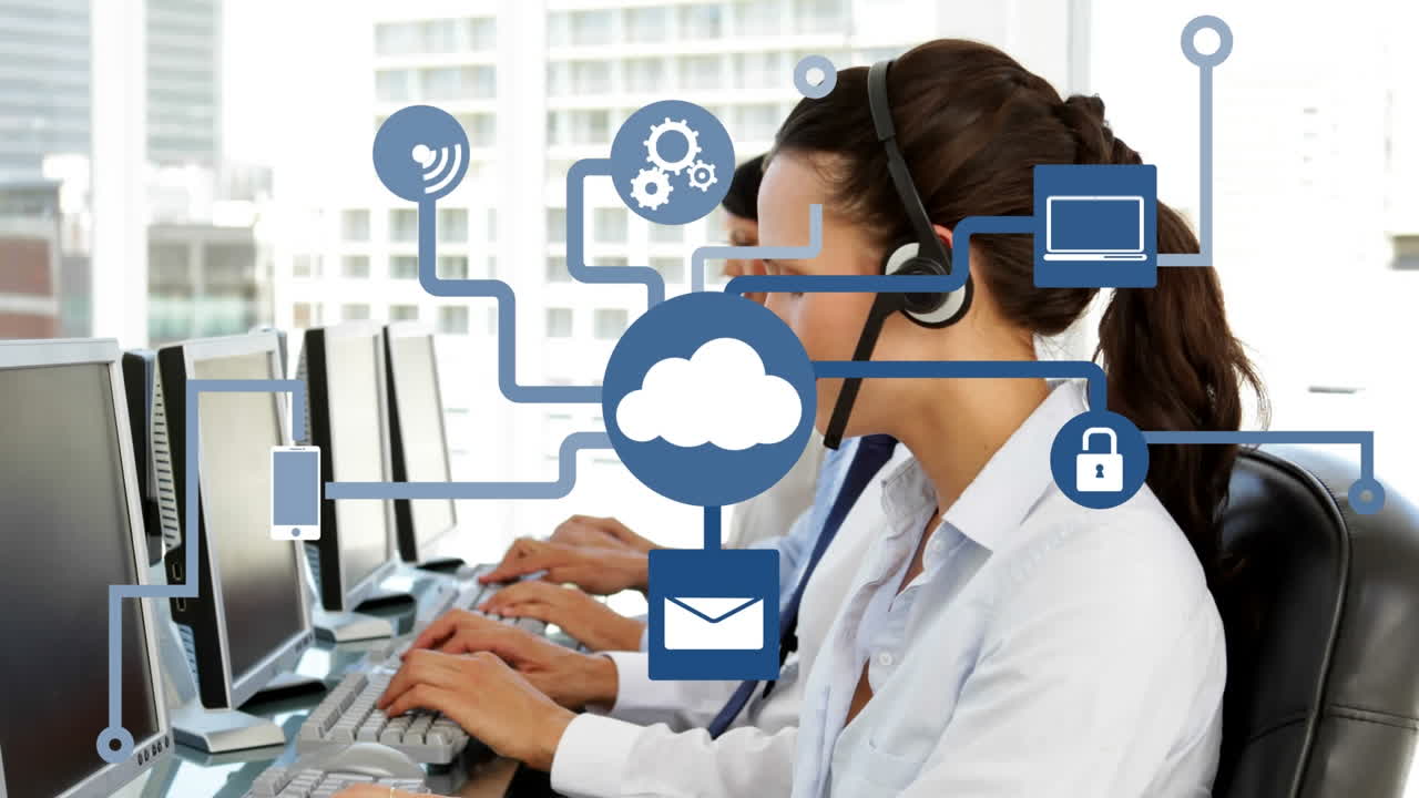 iconos de los medios de comunicación sobre caucásica trabajadora de un centro de llamadas