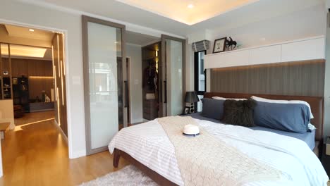 decoración moderna y elegante del dormitorio principal en blanco y negro