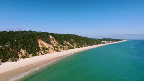 Drohnenaufnahmen-Von-Der-Abgelegenen-Seite-Von-Fraser-Island-In-Queensland,-Australien