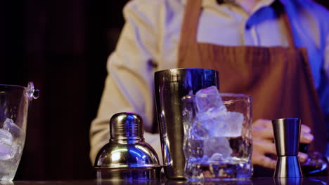 bartender preparing cocktail