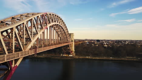 astoria park es mi lugar favorito para volar mi dron y por eso es uno de los hermosos lugares que debes visitar en nueva york