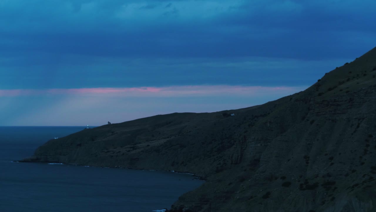 драматический прибрежный закат