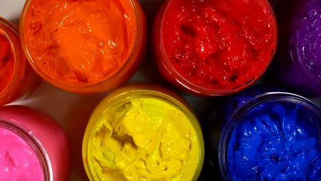 vista superior de la tinta de colores para la camiseta de impresión