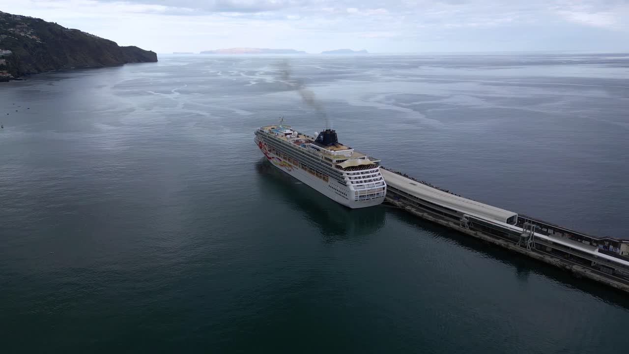 Porto Santo Line In Cruise Terminal Funchal In S&aacute; Carneiro, Funchal, Portugal