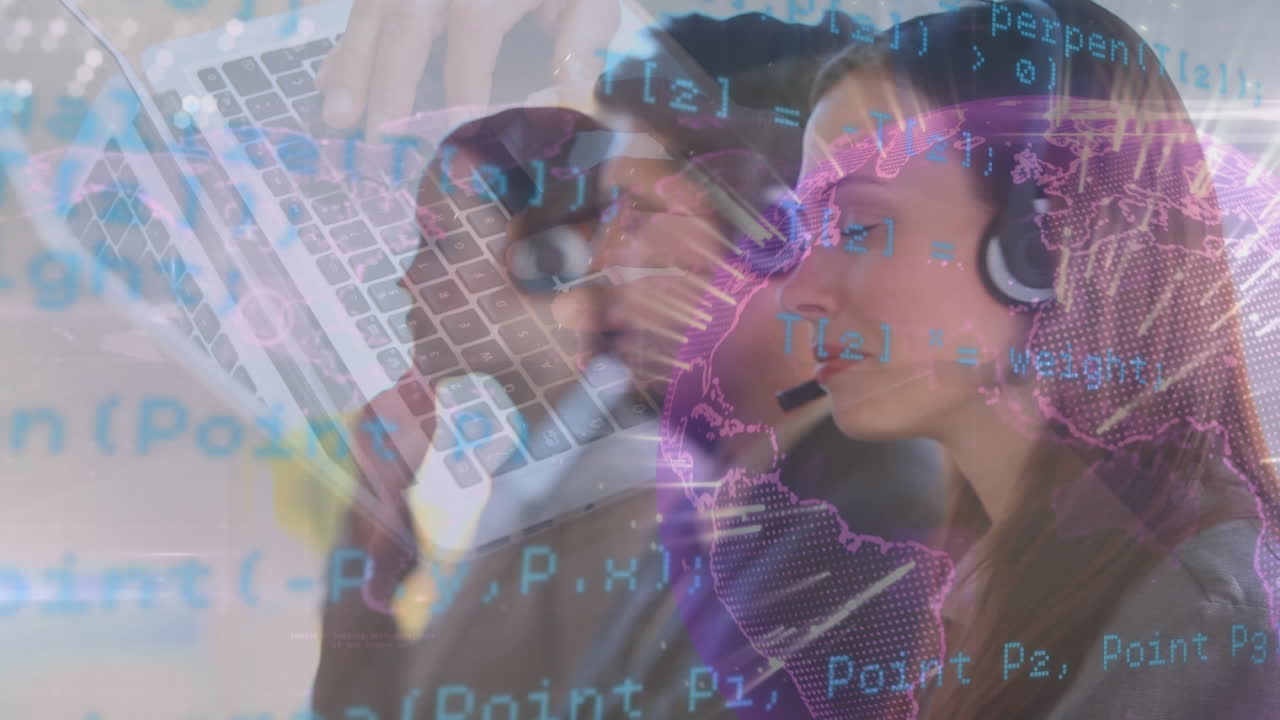 전화 헤드 ⁇ 을 사용하는 비즈니스 사람들에 대한 데이터 처리 애니메이션