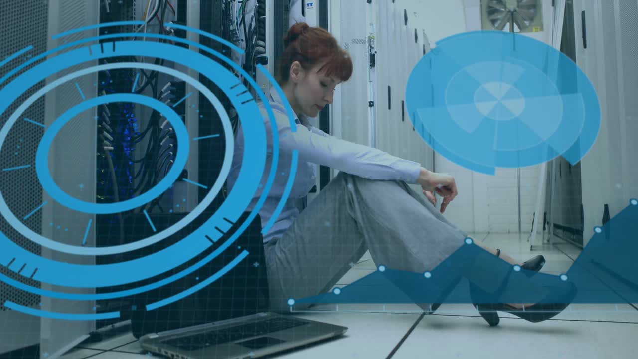 animación de un reloj moviéndose rápido sobre un hombre de negocios usando una computadora