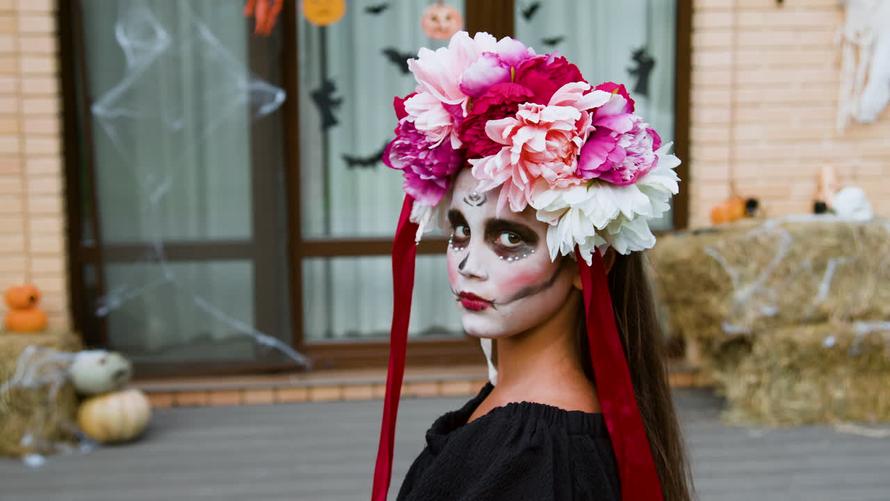 Free stock video - Disguised girl in halloween