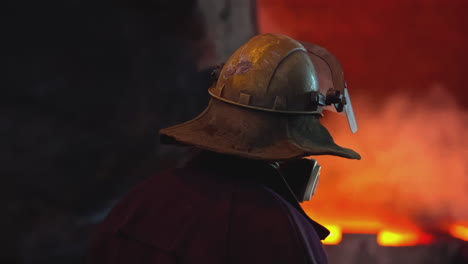 metal worker in a foundry