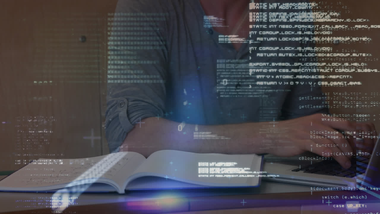 animación de procesamiento de datos sobre una estudiante usando una computadora portátil y tomando notas desde casa