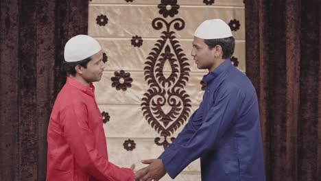 Muslim-man-apologizing-to-his-friend