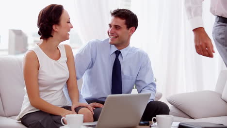 Businessman-shaking-hands-of-business-people