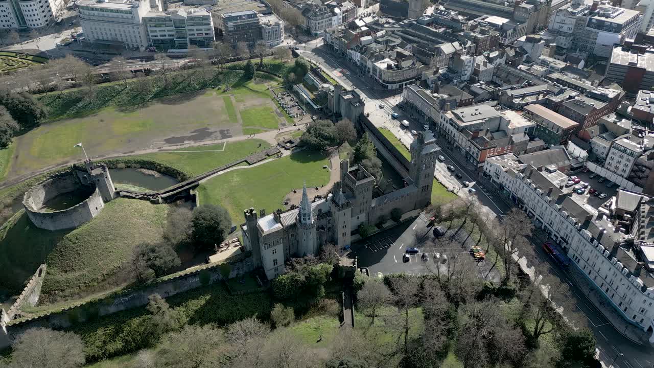 Panorama of Cardiff downtown with famous medieval castle, Wales, United Kingdom