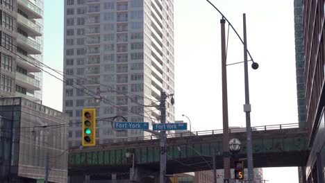 Fort-York-National-Historic-Site-street-intersection-with-city-traffic-lights-and-buildings