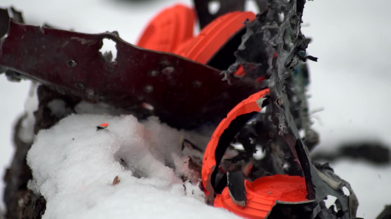 Orange target birdies explode in slow motion