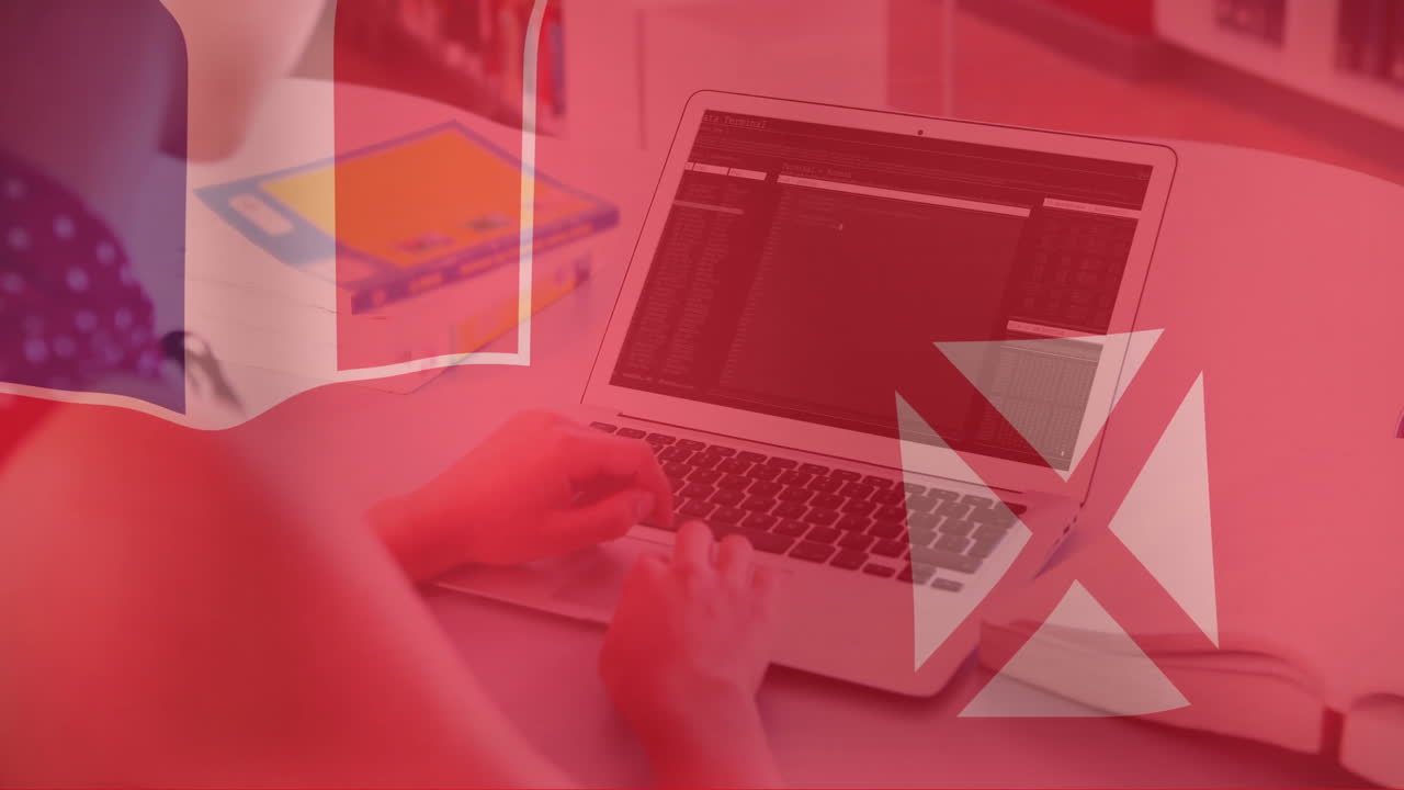 노트북을 사용하는 백인 사업가 여성 위에서 월리스와 푸투나의 발의 애니메이션