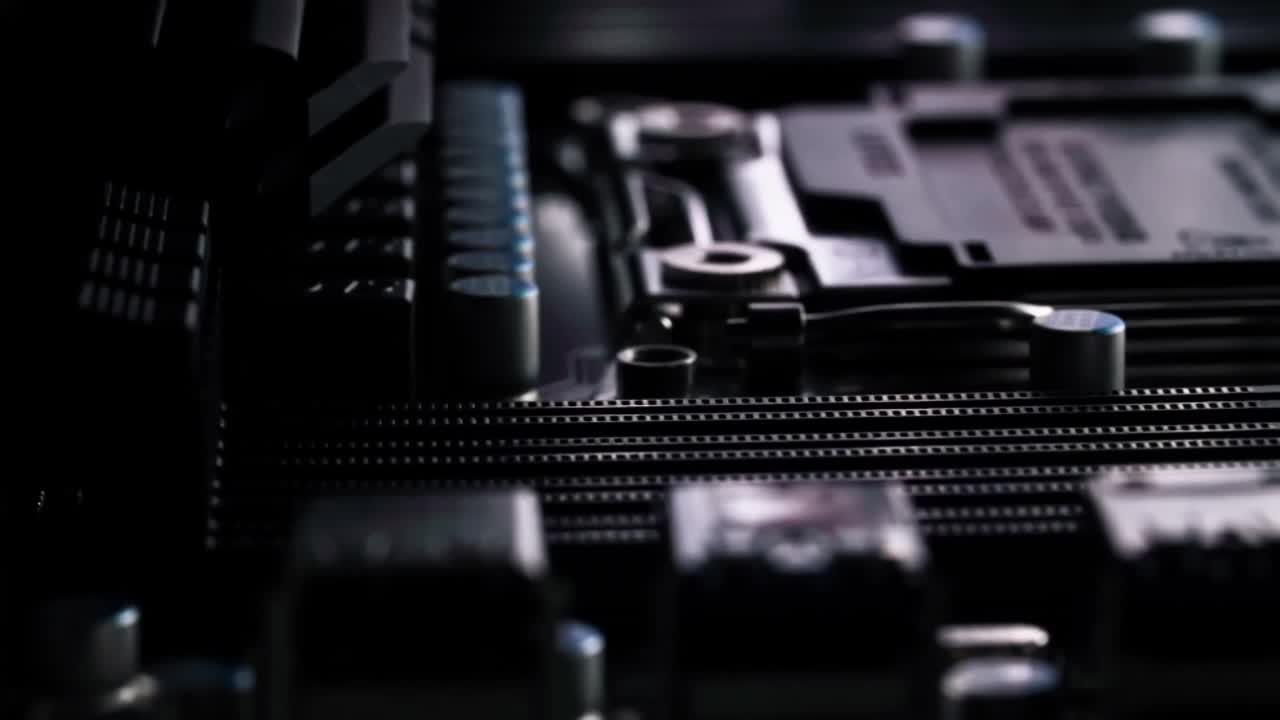 placa base de movimiento sobre pc con chips y componentes