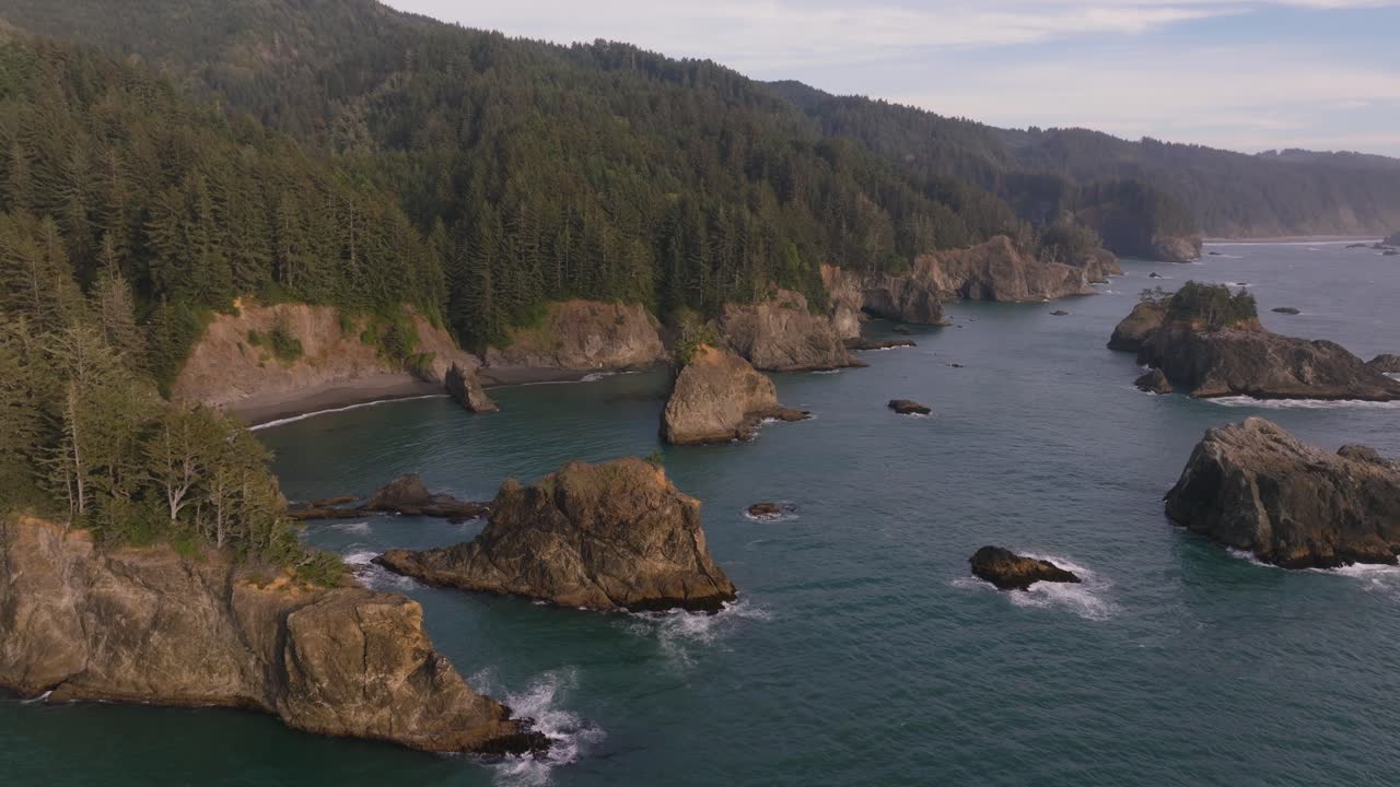 Aerial view of rugged Oregon coast, Samuel H Boardman State Scenic Corridor