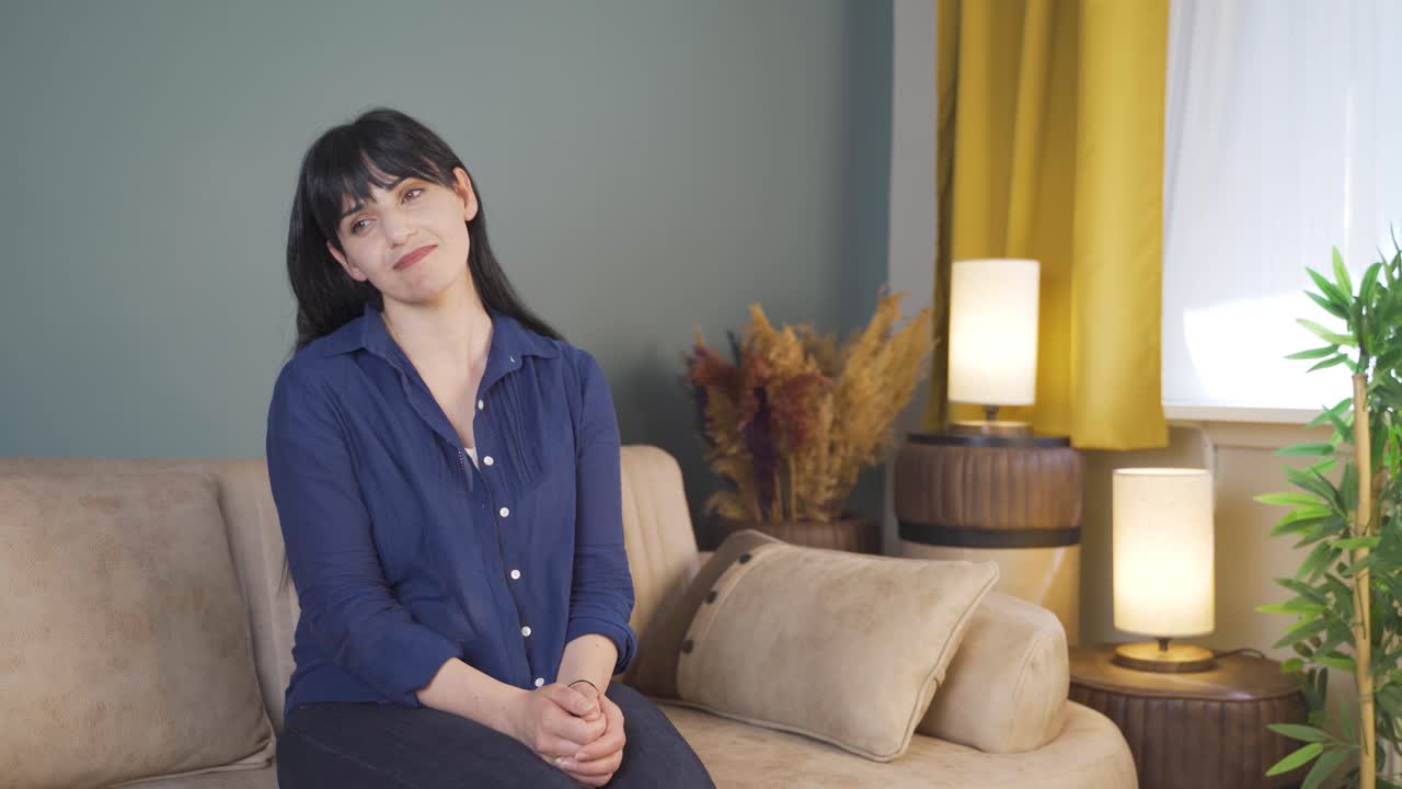 아무도 오지 않았기에 미안한 여자.