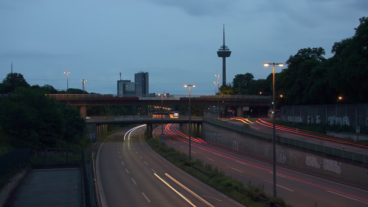 교통 흐름과  ⁇ 른 스카이라인